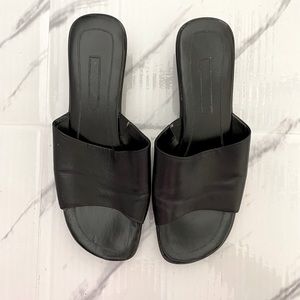 Womens Size 10 Black Nine West Slides With Kitten Heel! GENTLY USED!!!